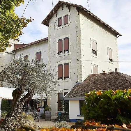 La Commanderie De Champarey Hotel 3*