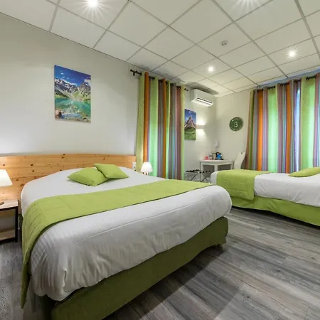 Logis La Commanderie De Champarey Bourgoin-Jallieu