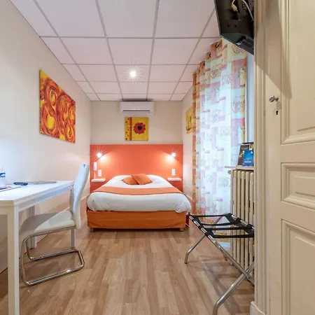 Logis La Commanderie De Champarey Hotel Bourgoin-Jallieu
