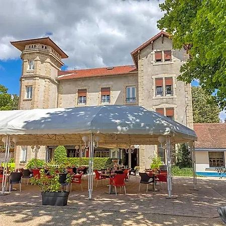 Logis La Commanderie De Champarey Bourgoin-Jallieu